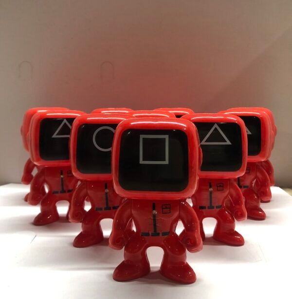 Squid Figura con luces 10 cm Vigilante circulo Juego del Calamar - Educateka, juegos de mesa, educativos y papelería