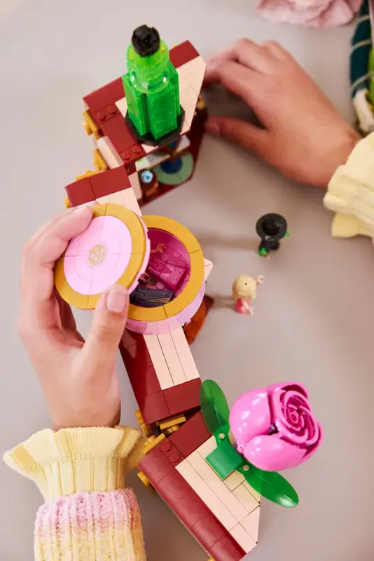 Dormitorio de Glinda y Elphaba (Lego 75683 Wicked) - Imagen 11